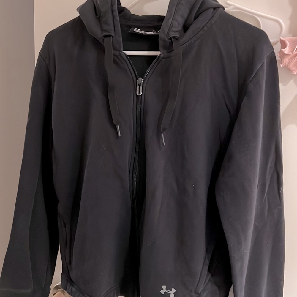 Under Armour sweatshirt